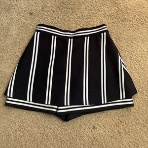 Maje stripe pattern skorts size 38